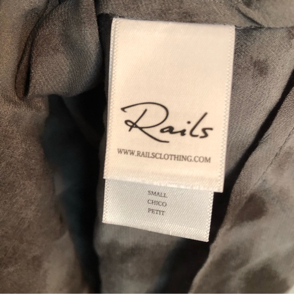 RAILS Hillary Crossover Blouse Black & Gray Slate Tie Dye - Picture 11 of 13